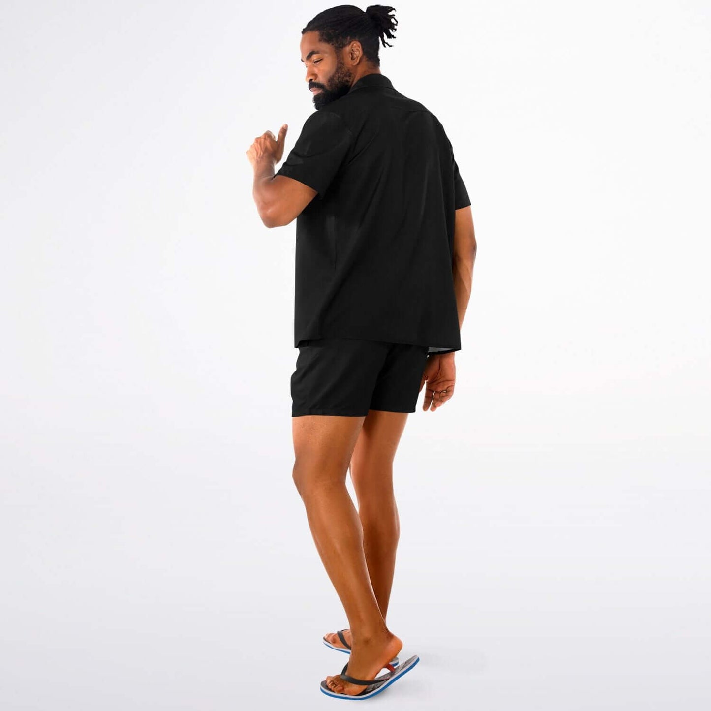 imeless and stylish spread collar shirt from L.O.H., perfect for dressing up or down.