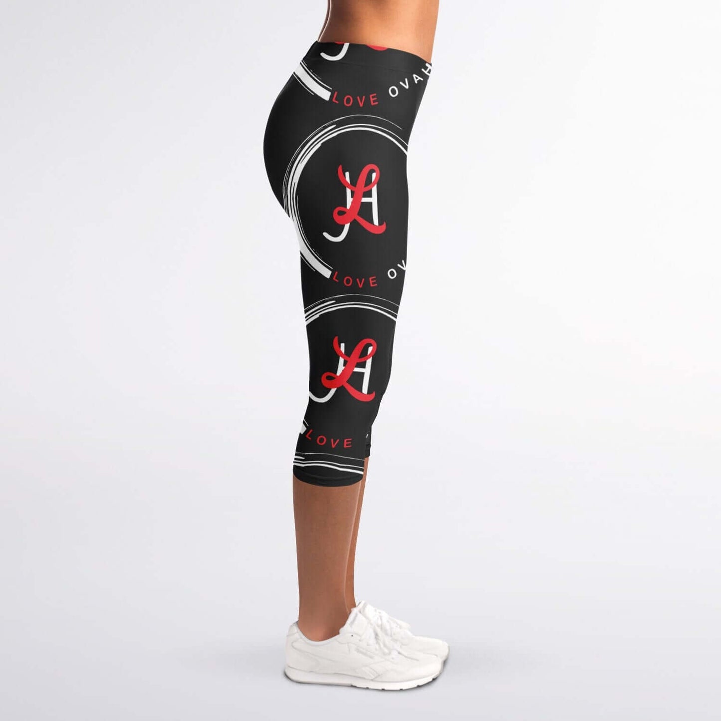 Stylish and versatile plus size leggings by L.O.H., great for workouts or lounging.