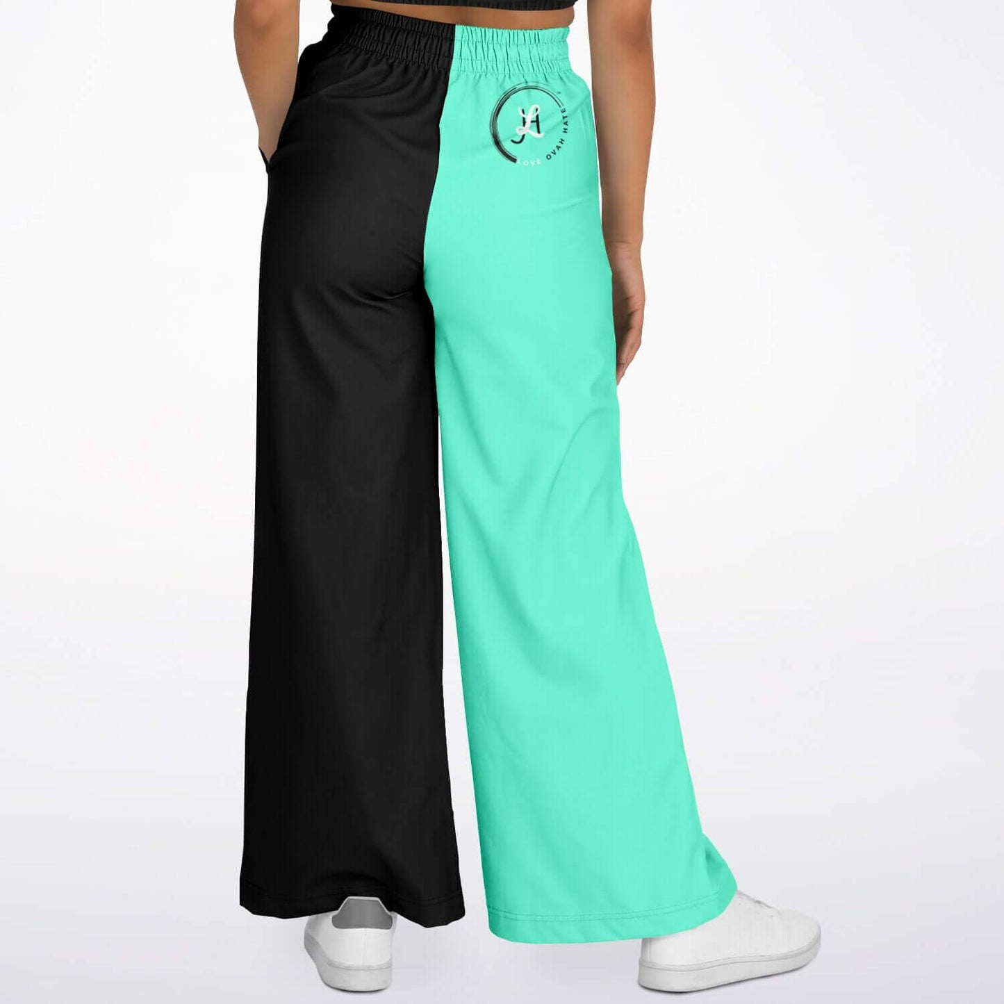Fashionable flared joggers for everyday wear