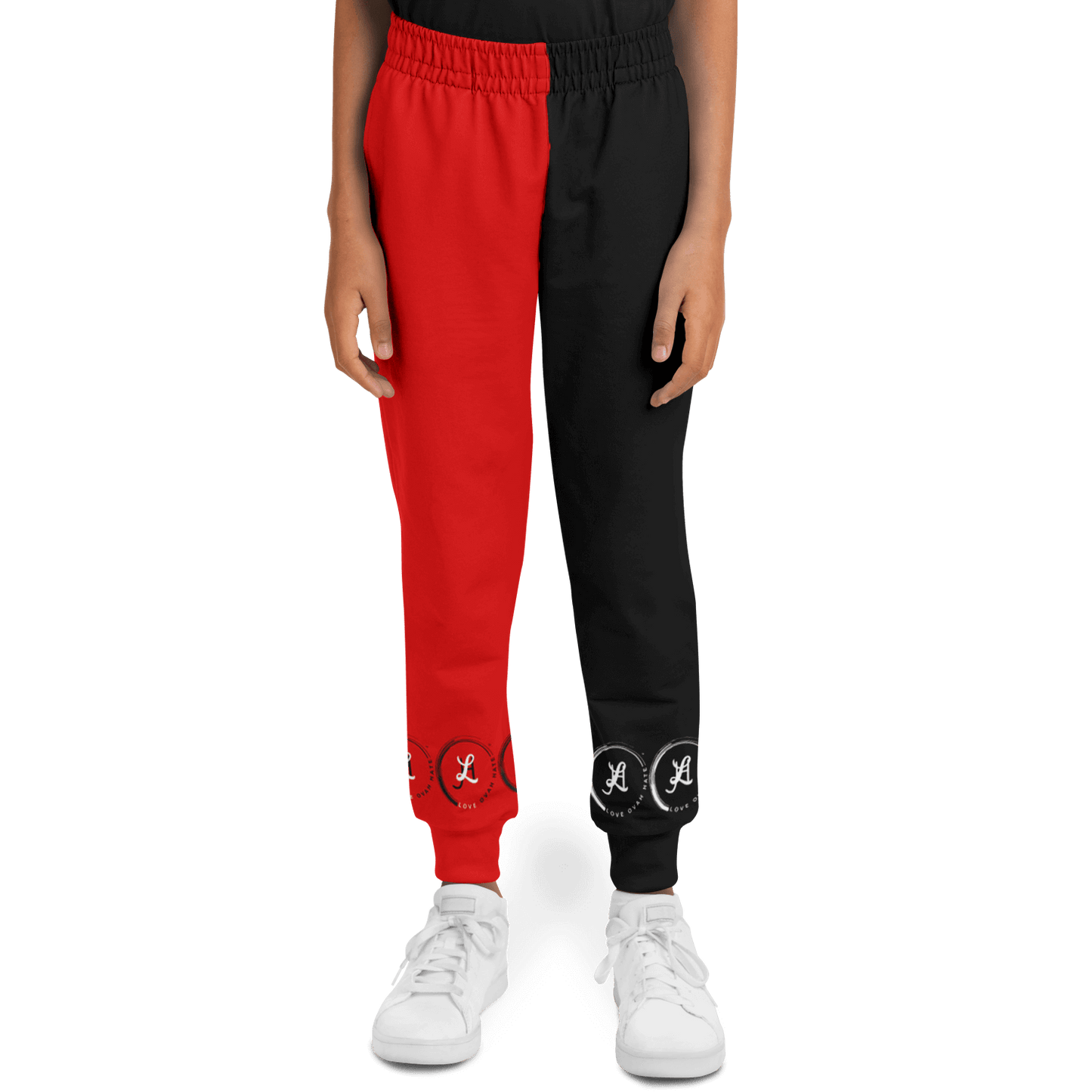 Flexible and versatile youth joggers from L.O.H. for sports and leisure.