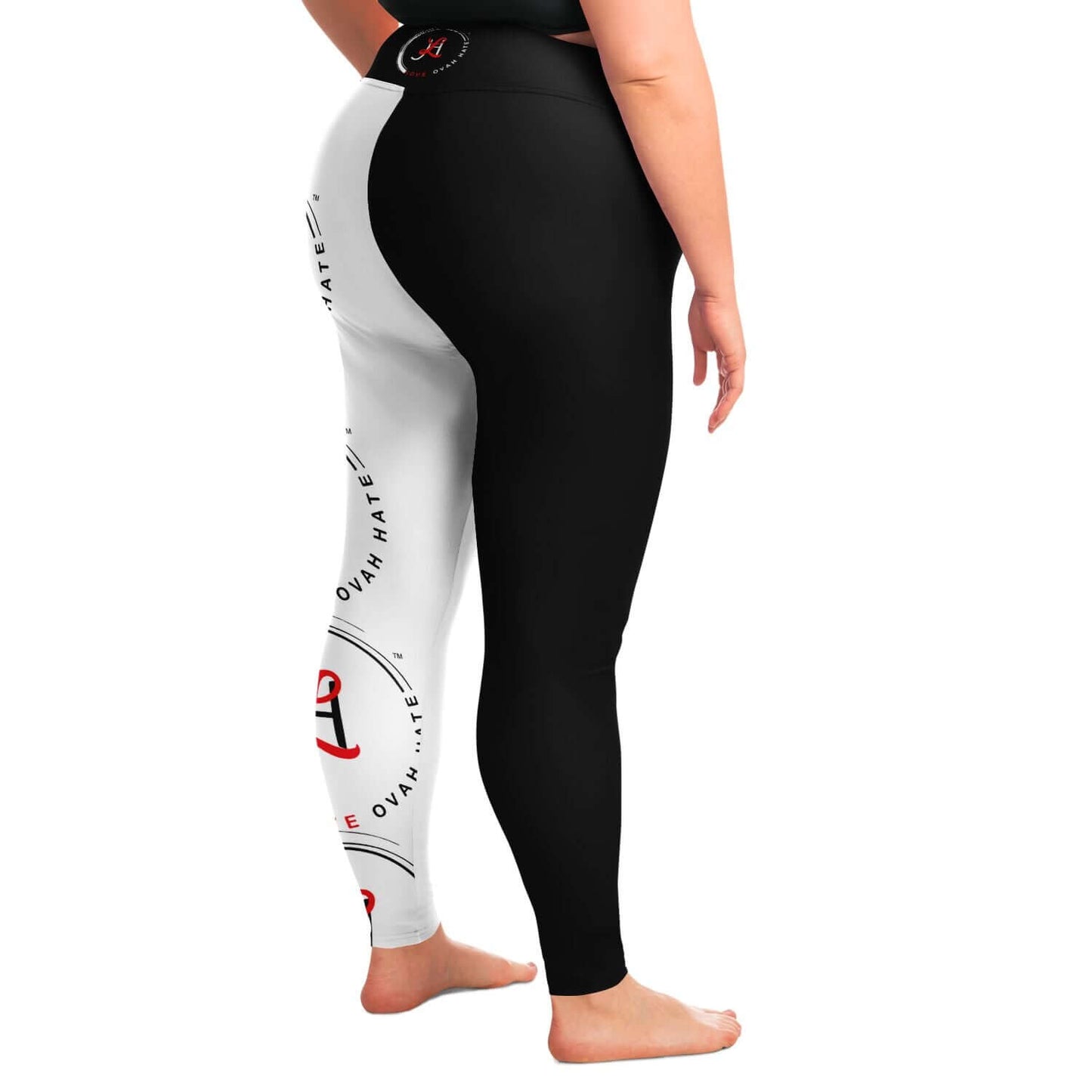 Stylish and versatile plus size leggings by L.O.H., great for workouts or lounging.