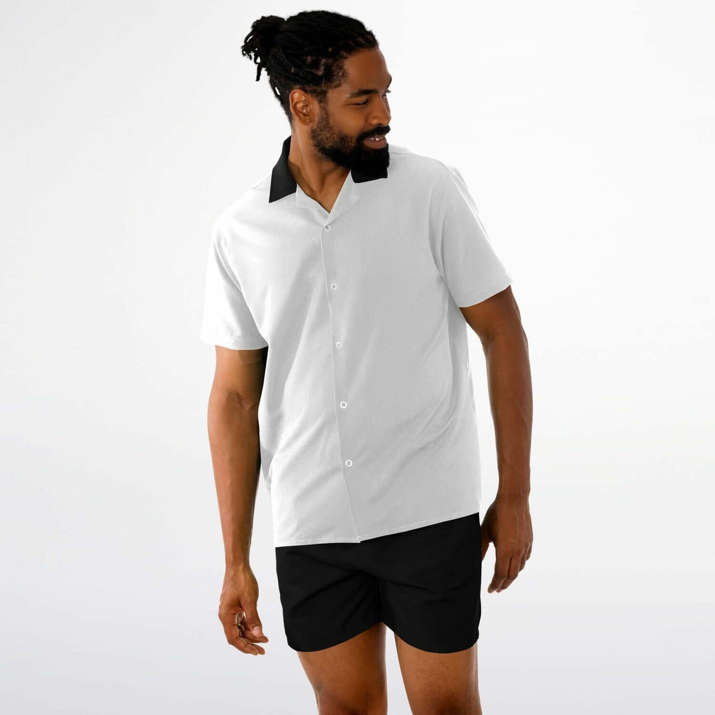 Comfortable and breathable spread collar short sleeve shirt from L.O.H., ideal for warmer days.