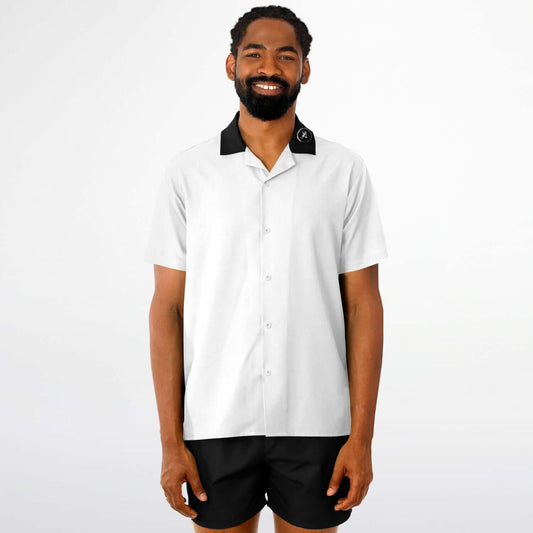 Versatile spread collar shirt from L.O.H., offering a smart and casual look. 
